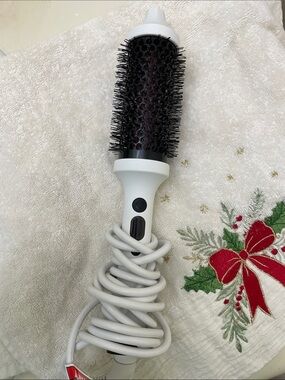 Bondiboost Infrared Round Brush